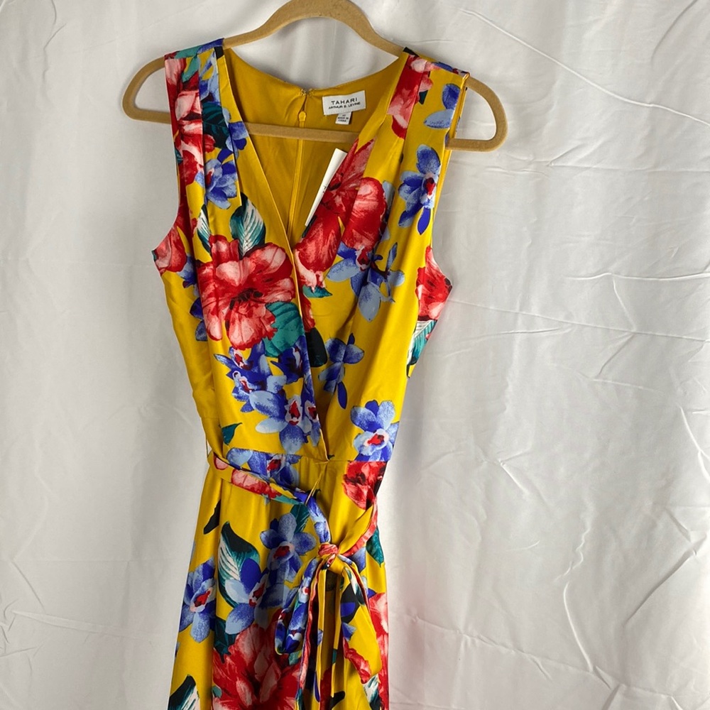 size 10 Tahari floral yellow maxi length dress